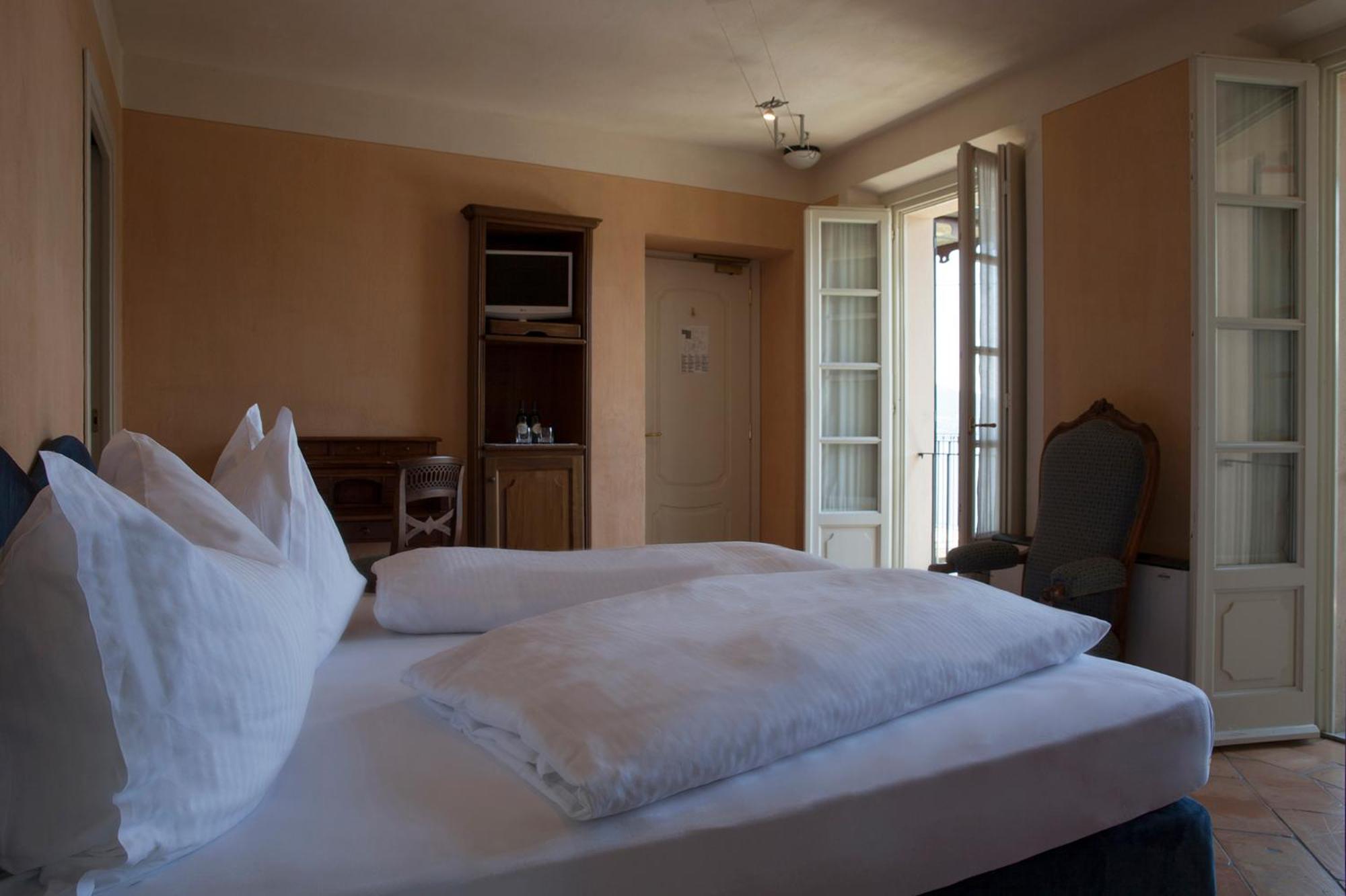 Relais Villa Margherita Oggebbio Bagian luar foto