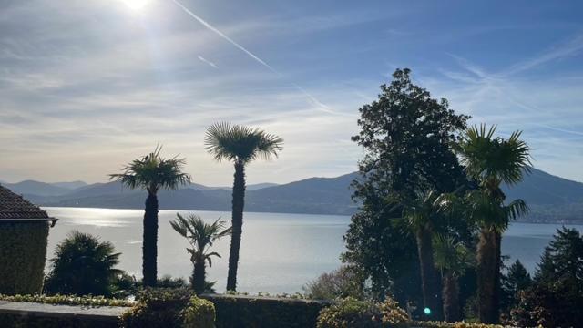 Relais Villa Margherita Oggebbio Bagian luar foto