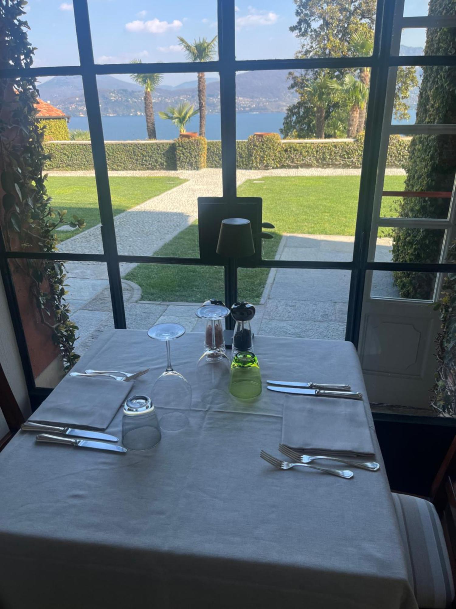 Relais Villa Margherita Oggebbio Bagian luar foto