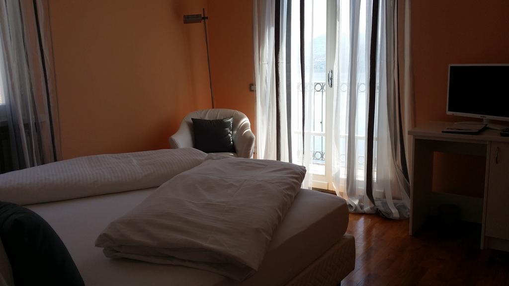 Relais Villa Margherita Oggebbio Bagian luar foto