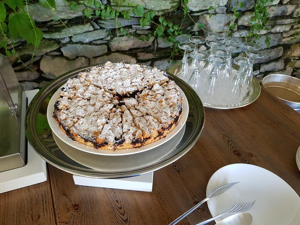 Relais Villa Margherita Oggebbio Bagian luar foto